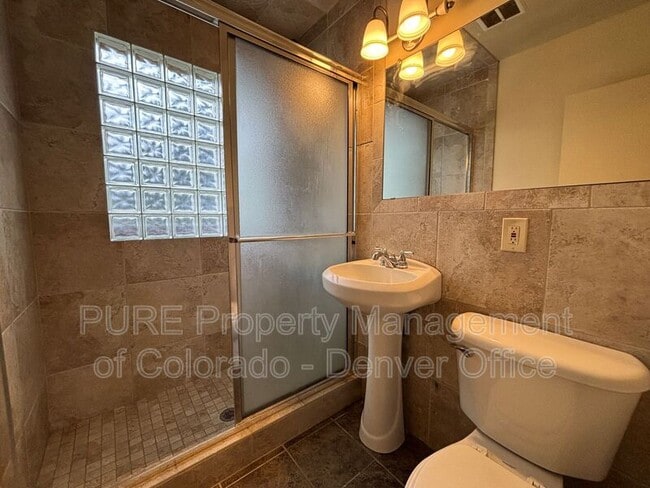 Building Photo - 5060 Bryant St