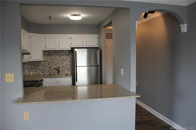 Building Photo - 51 Schuyler Ave