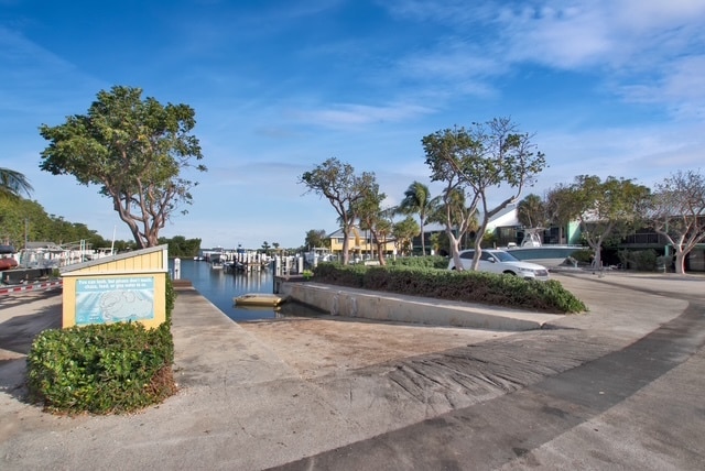 Boat ramp - 98402 Windward Ave