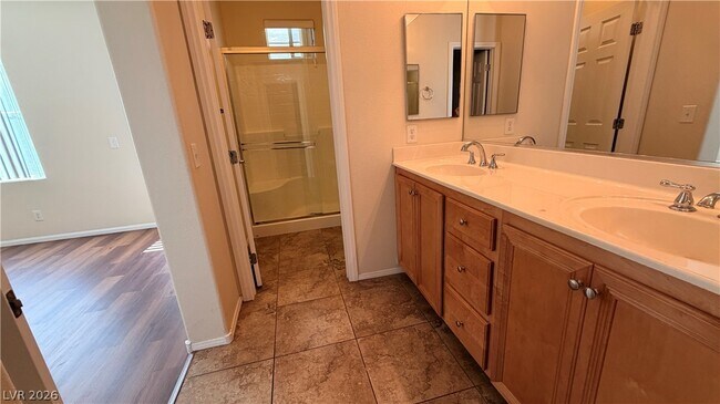 Building Photo - 1525 Spiced Wine Ave
