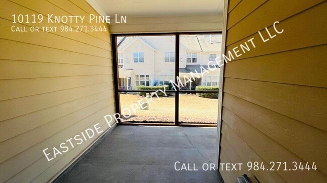Building Photo - 10119 Knotty Pine Ln