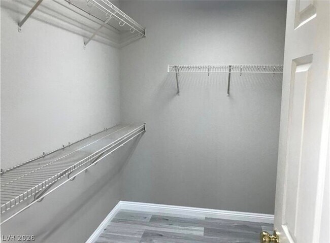 Building Photo - 6473 Blue Iris Ct