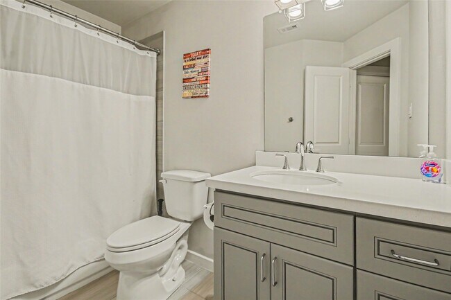 Building Photo - 3013 Wilmington St