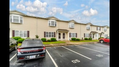 Building Photo - 3809 E Vancroft Cir
