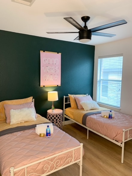 Building Photo - 2004 Melissa Oaks Ln