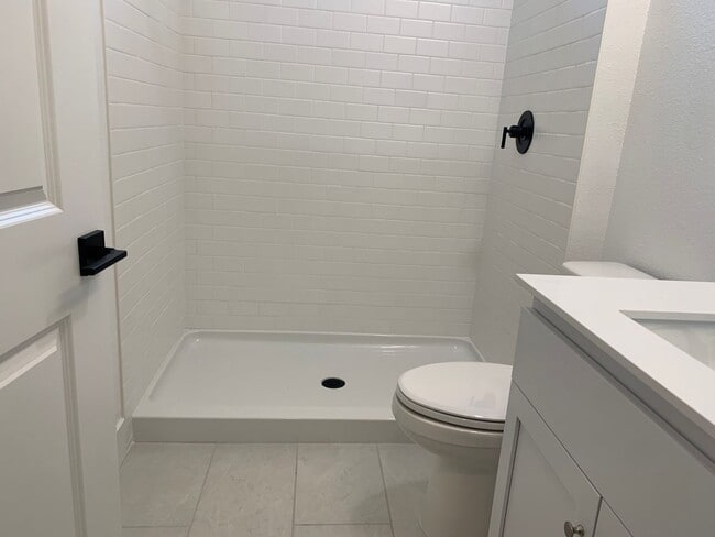 Building Photo - Brand NEW 4 bedroom 1 story home Rancho Co...
