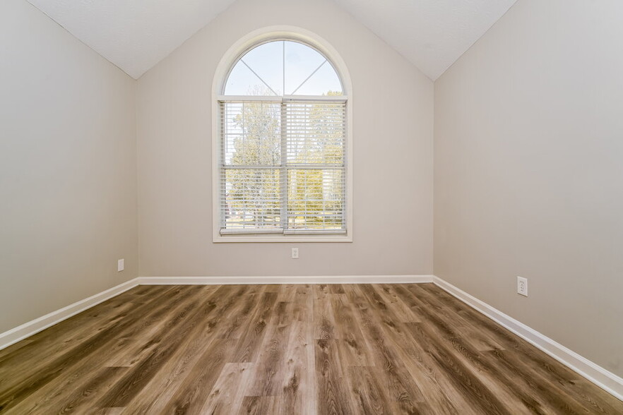 Building Photo - 266 Northwind Dr