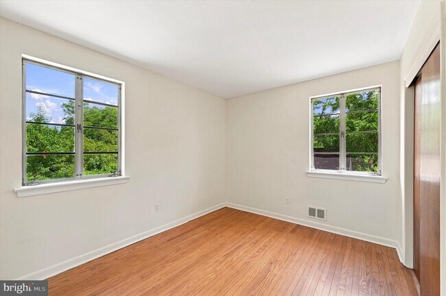 Building Photo - 4022 West Chester Pike