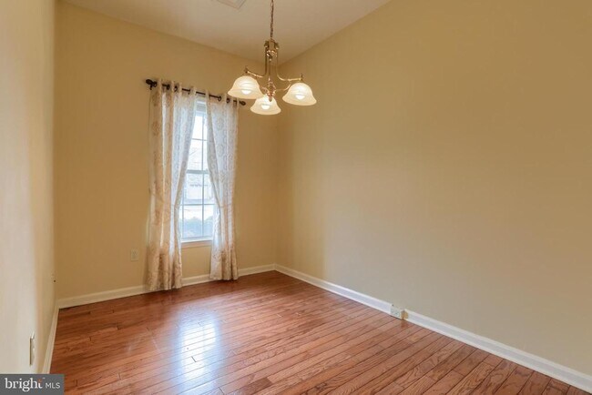 Building Photo - 1959 Deer Run Dr