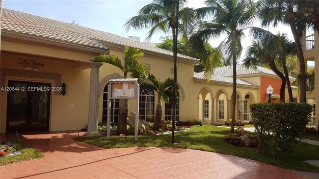 Building Photo - 8290 Lake Dr