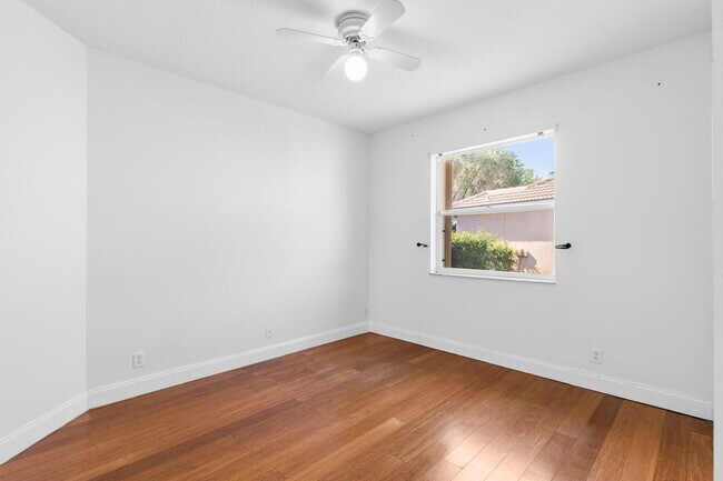 Building Photo - 21698 Abington Ct