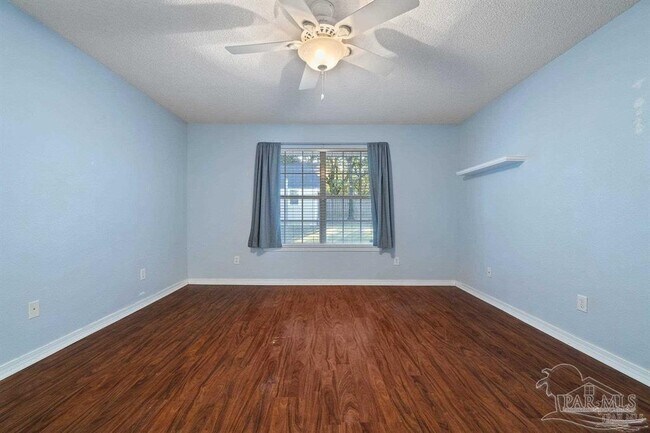 Building Photo - 547 Shiloh Dr