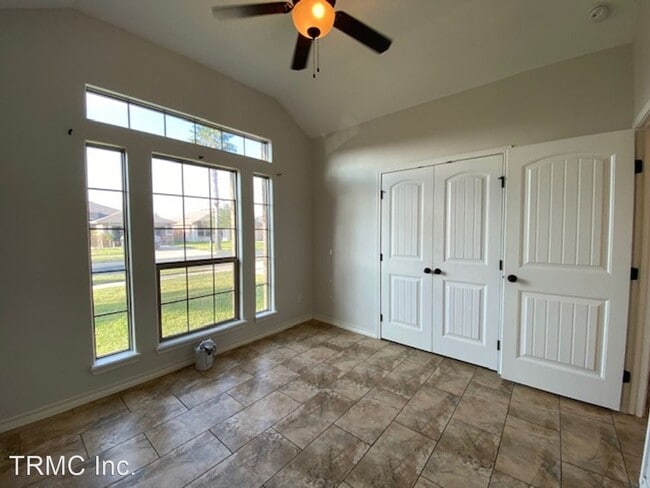 Building Photo - 3 br, 2 bath House - 2561 DATE PALM DR.