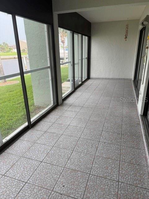 Building Photo - 1400 Mineo Dr