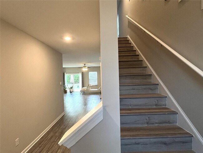 Building Photo - 4707 Waxwing St