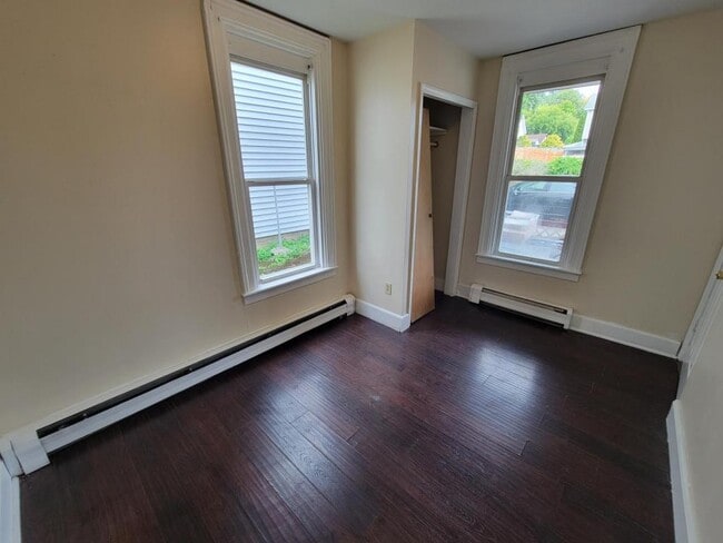 Building Photo - 353-355 Forest Ave, 1L