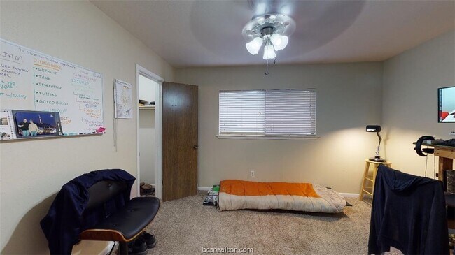 Building Photo - 1809 Treehouse Trail