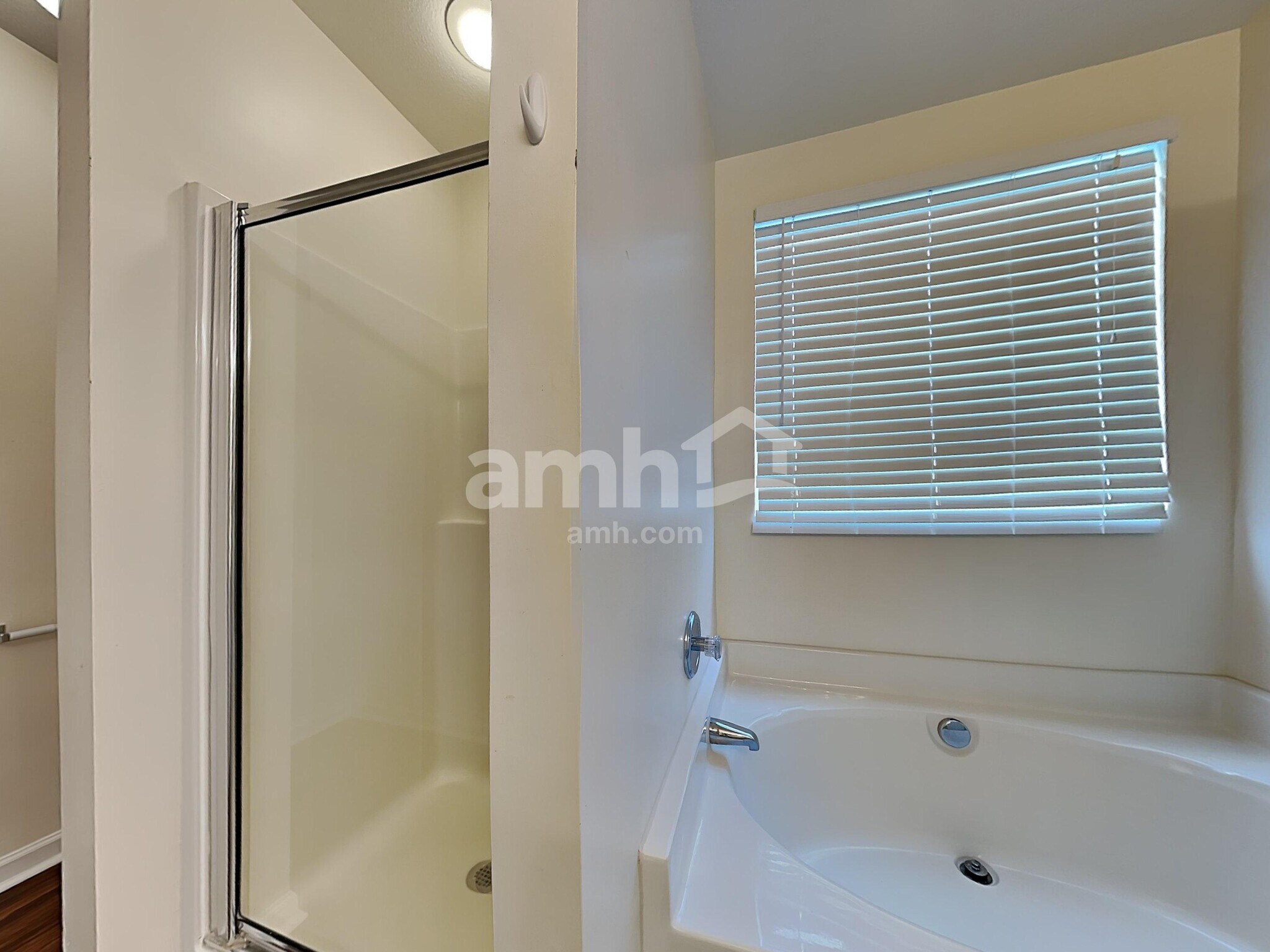 Building Photo - 7005 Sunman Rd