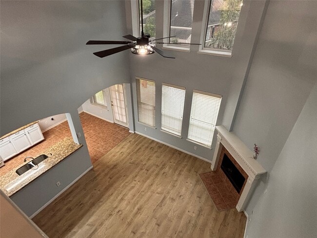 Building Photo - 3126 Valley Ct