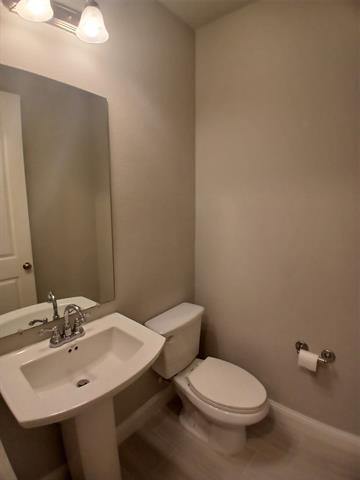 Building Photo - 6337 Fortuna Ln