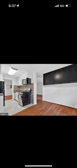 Building Photo - 3330 Woodburn Village Dr