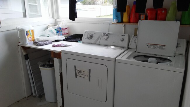 Laundry room (off kitchen). No extra charge to use - 804 NW 29th St