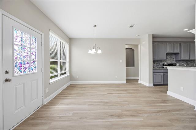 Building Photo - 1904 Meera Ln