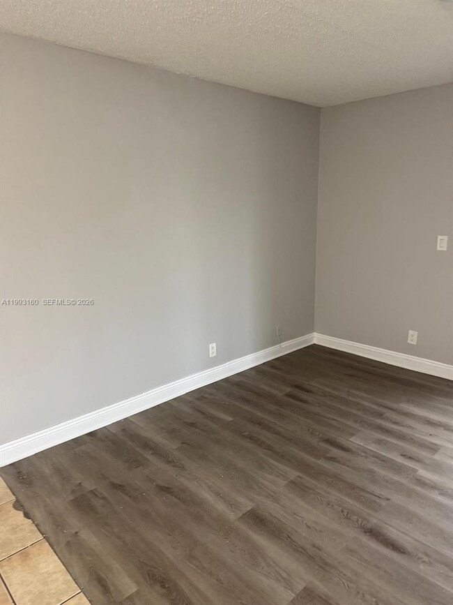 Building Photo - 5780 Rock Island Rd