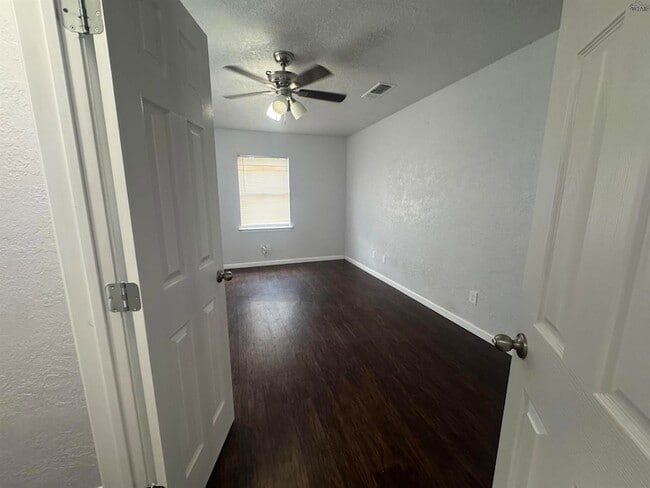 Building Photo - 4123 Beard Ave