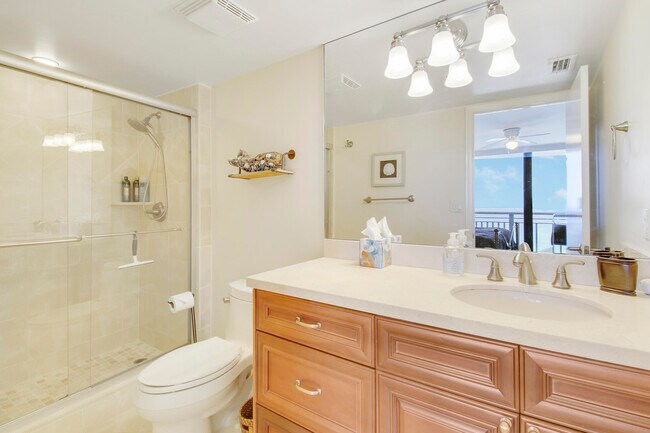 Building Photo - 3000 N Ocean Dr
