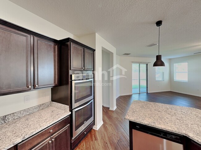 Building Photo - 5116 Piazza Loop