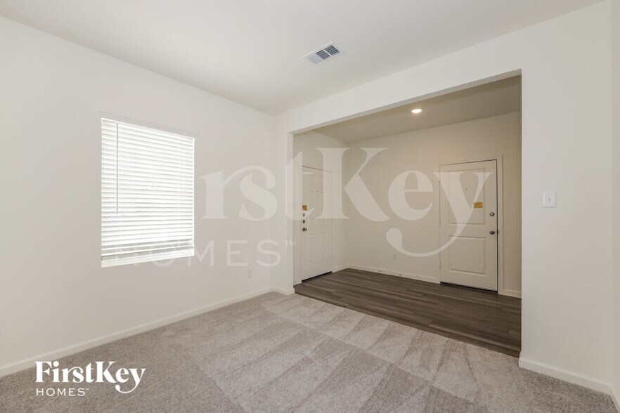 Building Photo - 1840 Sandlin Dr