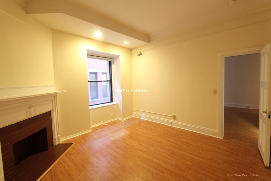 Building Photo - 62 Boylston St