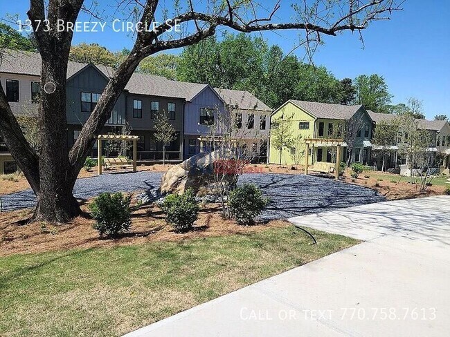 Building Photo - 1373 Breezy Cir