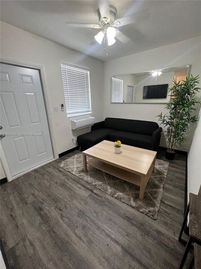 Building Photo - 1191 NW 8th Street Rd