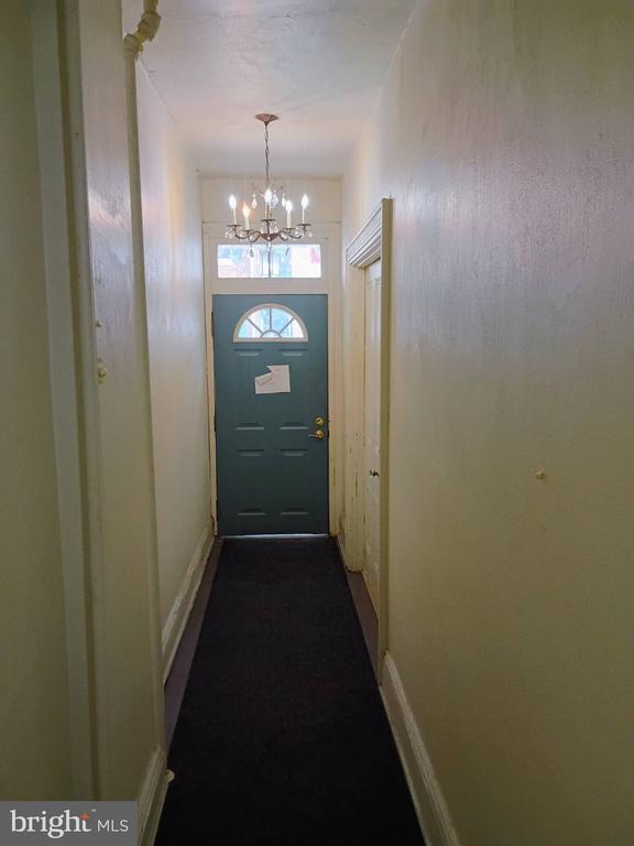 Building Photo - 309 E Main St