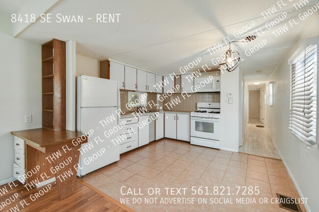 Building Photo - 8418 SE Swan-RENT
