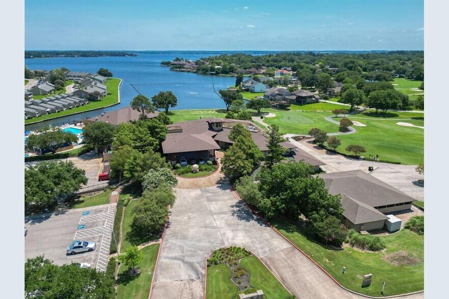 Primary Photo - 1406 W April Villa