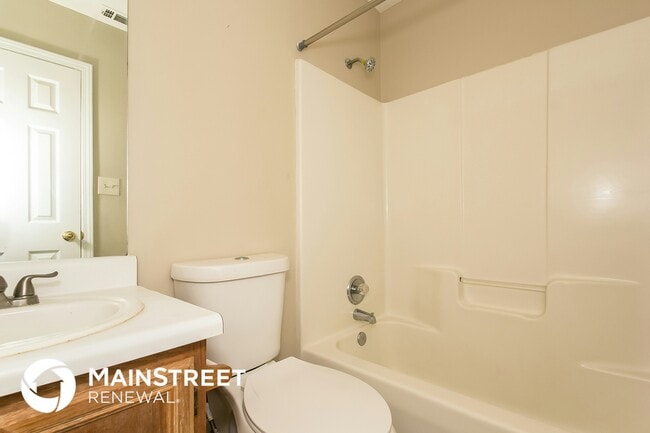 Building Photo - 40 Richmond Pl