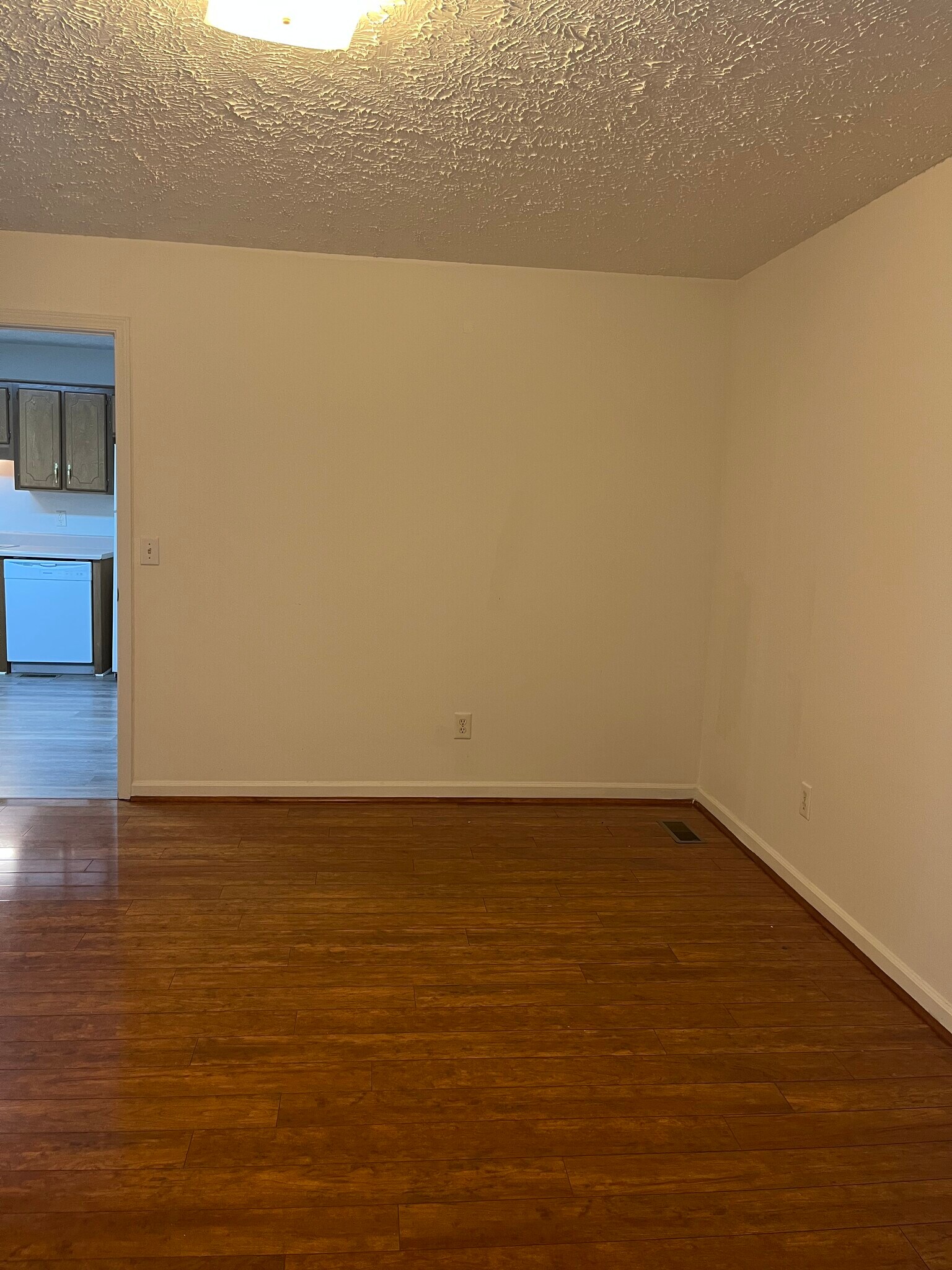 Building Photo - 2047 Horncastle Dr