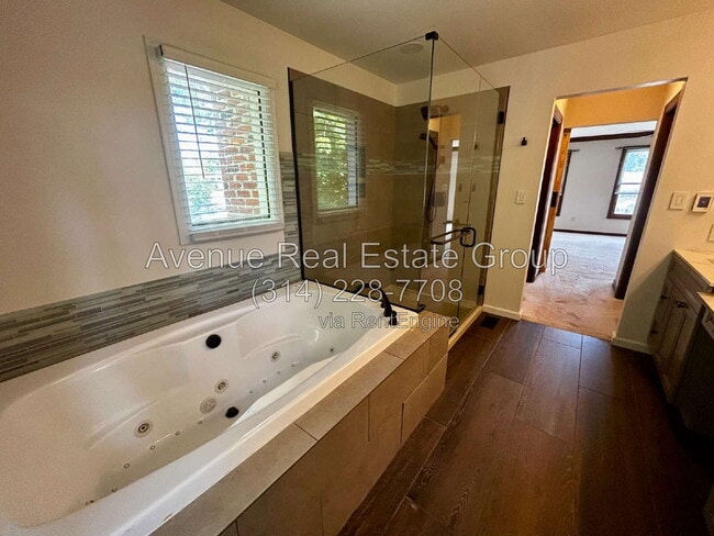 Building Photo - 16410 Woodlodge Ct