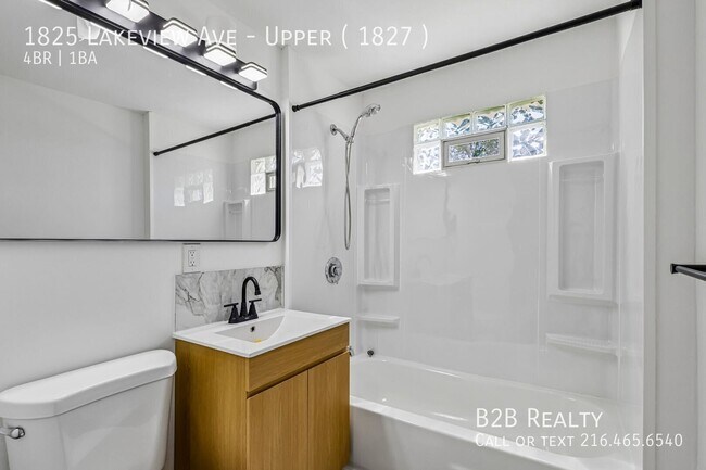 Building Photo - 1825 Lakeview Rd