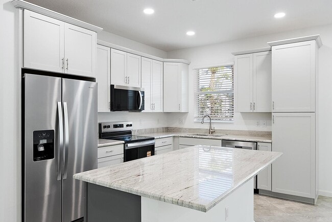 Primary Photo - 16377 Biltmore Lndg