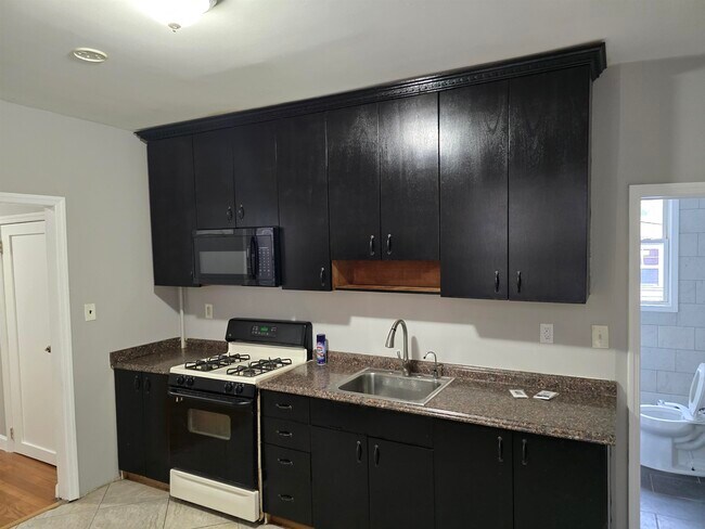 Primary Photo - 222 Danforth Ave