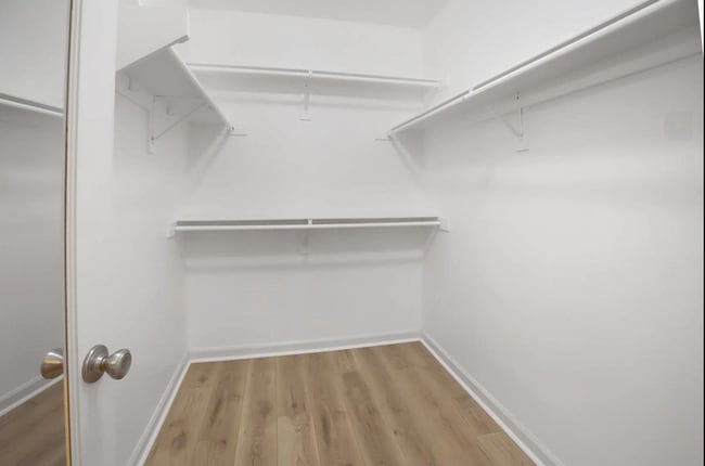 Building Photo - 39741 Columbia Union Dr