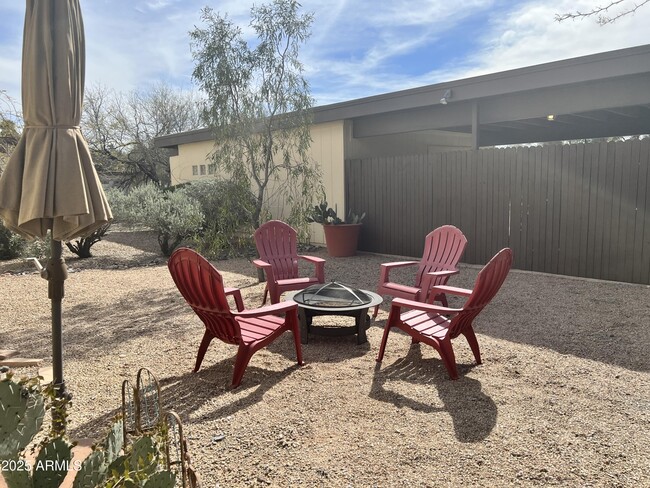 Building Photo - 37801 N Cave Creek Rd