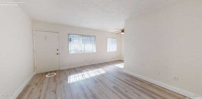 Interior Photo - 14800 Chadron Ave