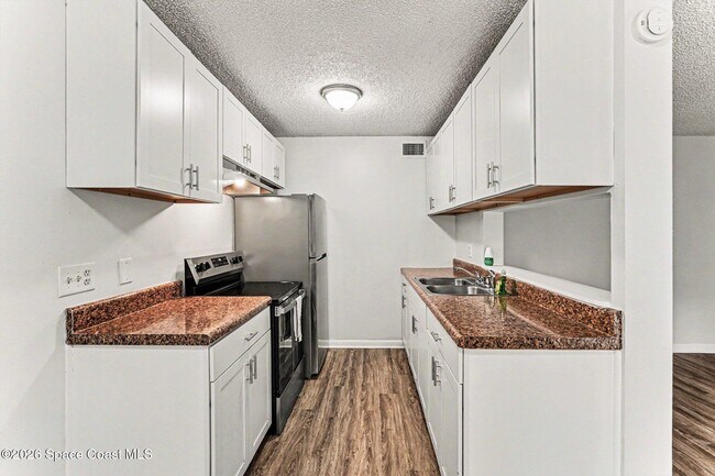 Building Photo - 2181 Agora Cir SE