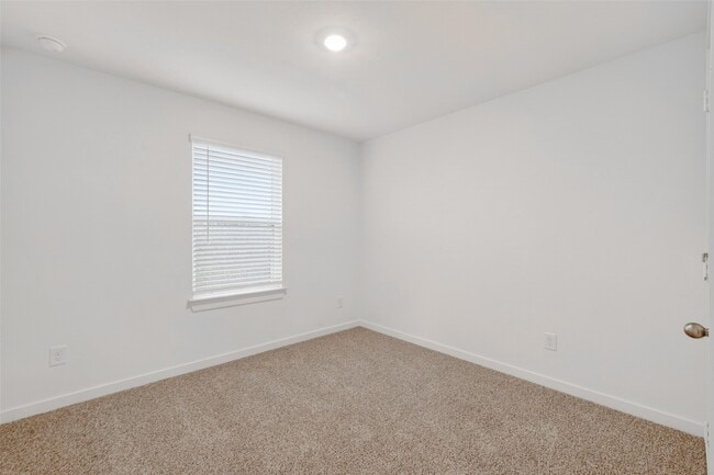 Building Photo - 28142 Meadowlark Sky Dr