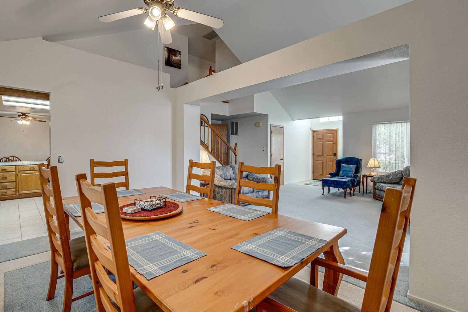 Building Photo - 2033 Silvercrest Dr